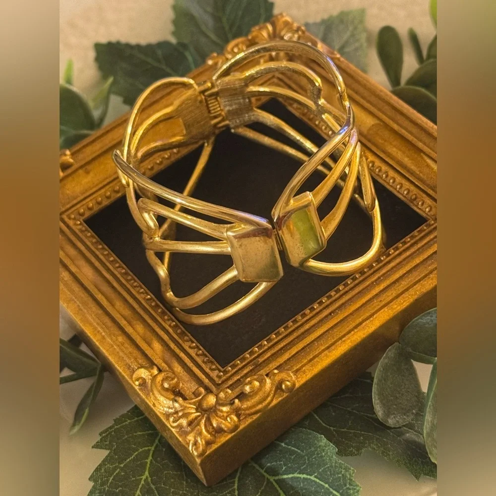 Vintage Modern Gold Tone Cuff Bracelet - Picture 3 of 16
